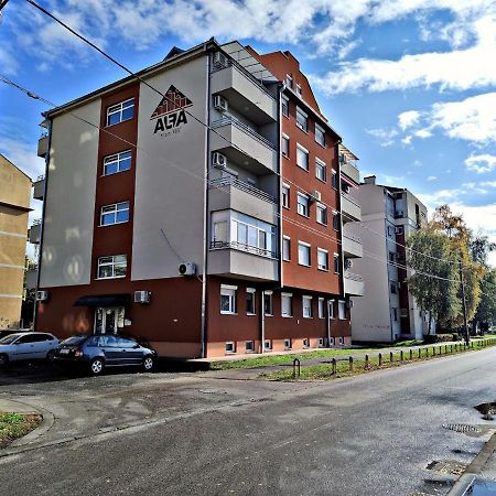Apartman Espresso Sa Parkingom Сремска-Митровица Экстерьер фото